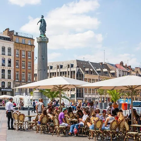 Bel Bien Situe Avec Balcon Et Parking Apartment Lille